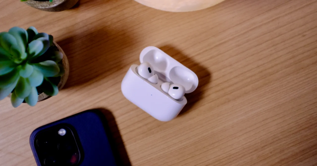 AirPods Pro як альтернатива слуховим апаратам — у США ухвалили незвичайне рішення, повідомляє online.ua.