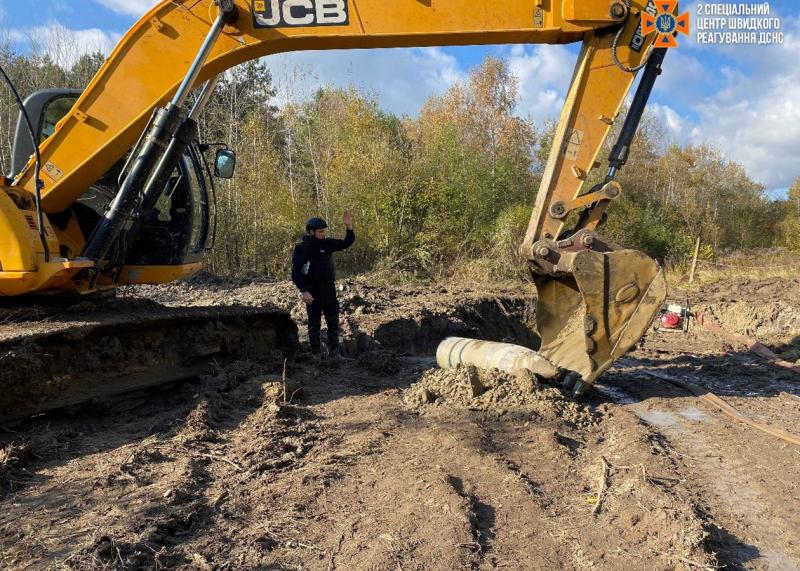 У Львівській області знищили бойову частину ракети типу Кинджал.