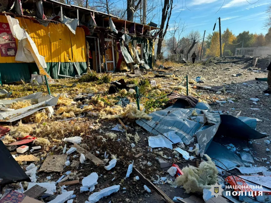 Атака на Куп'янськ: 11 осіб отримали травми, одна жінка померла у медзакладі.