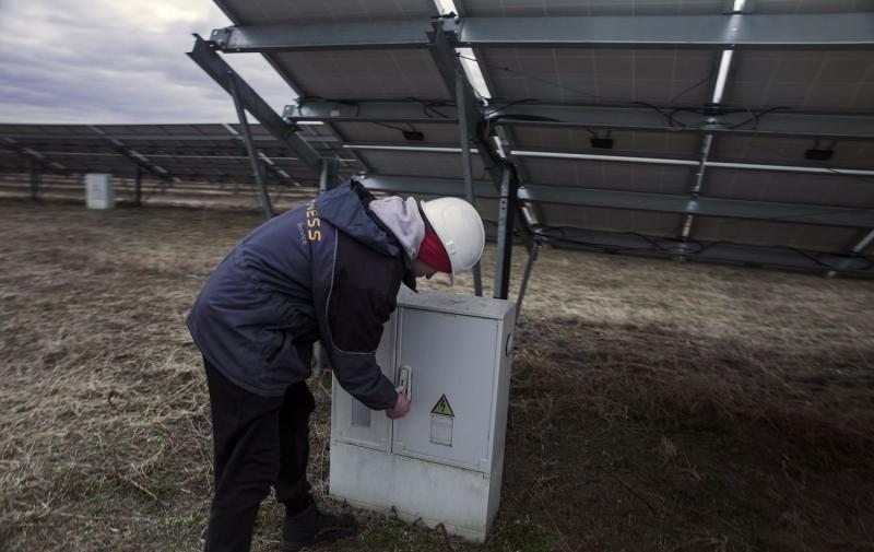 Експерт зазначає, що можливість отримання електроенергії взимку безпосередньо пов'язана з вирішенням проблеми боргів у сфері відновлюваної енергетики.